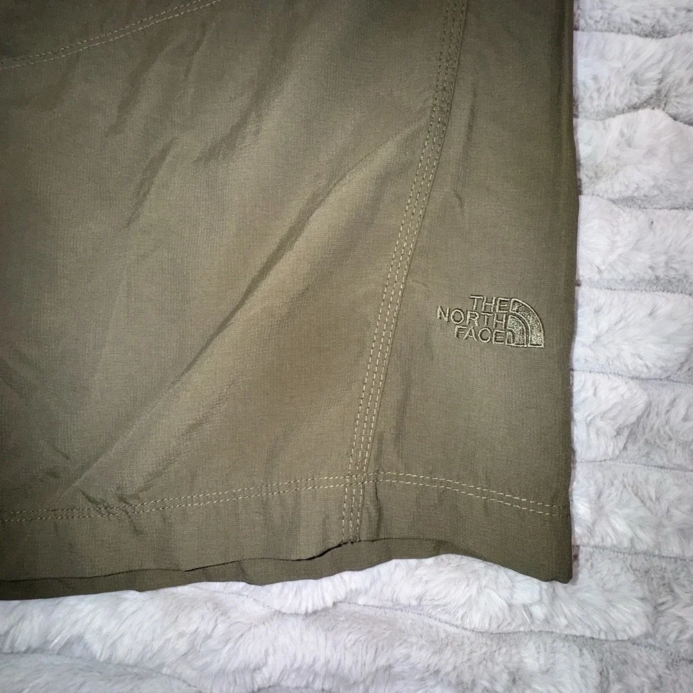 The North Face Shorts Men's XL‎ Pull On Adventure Taupe Army Green Swim Trunks